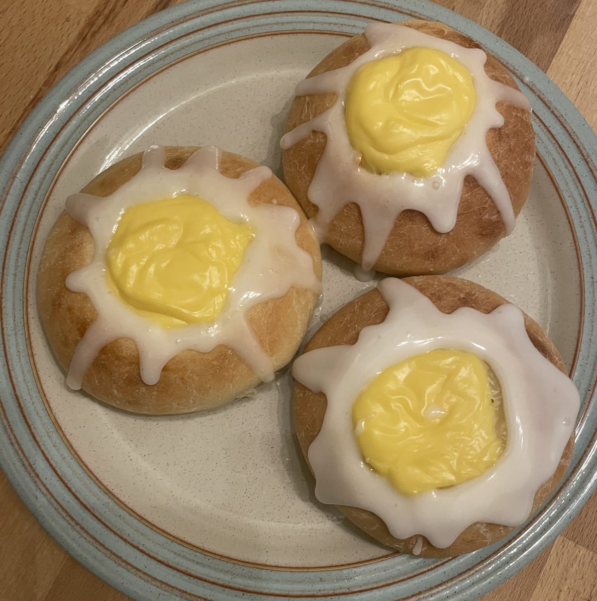 Süße Spiegelei Brötchen