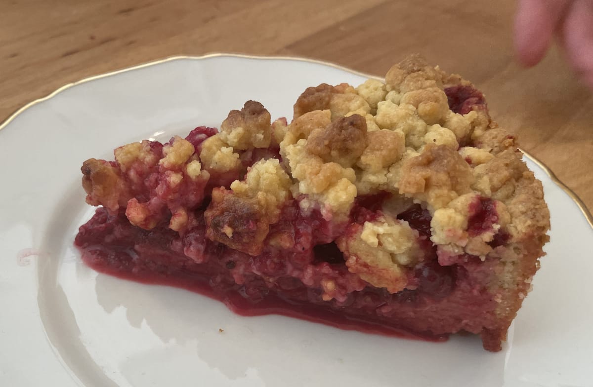 Johannisbeer-Kirsch Streuselkuchen
